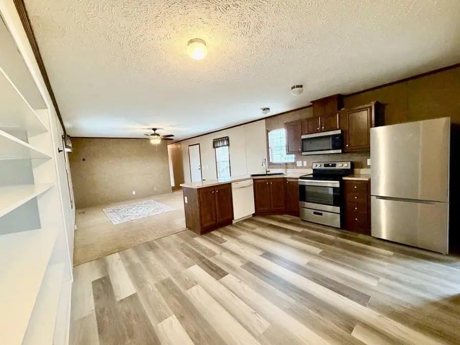 5116 16th Ave SE, Minot, ND 58701 - #2