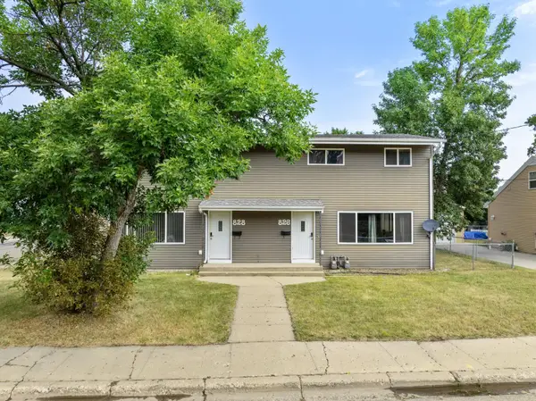 828/826 5th Ave NW, Minot, ND 58703
