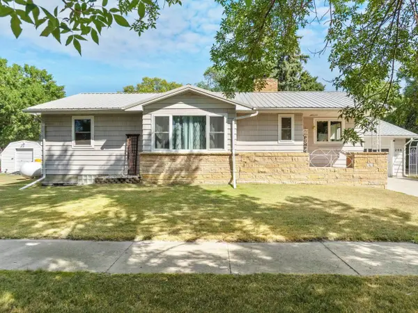 206 4th Ave SW, Towner, ND 58788