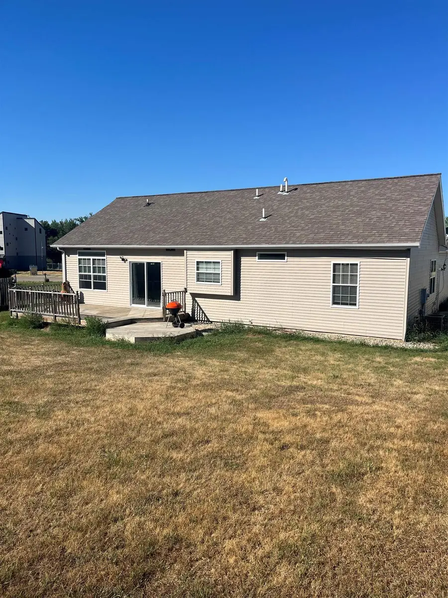 1731 RIVERS EDGE DR SE, Minot, ND 58701-7919 - #3