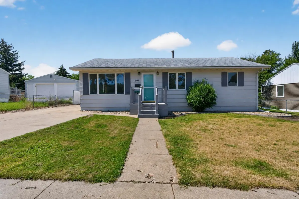 1508 SW 8th St, Minot, ND 58701 - #1