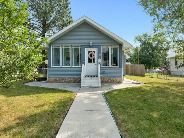 10 8th St NW, Minot, ND 58703