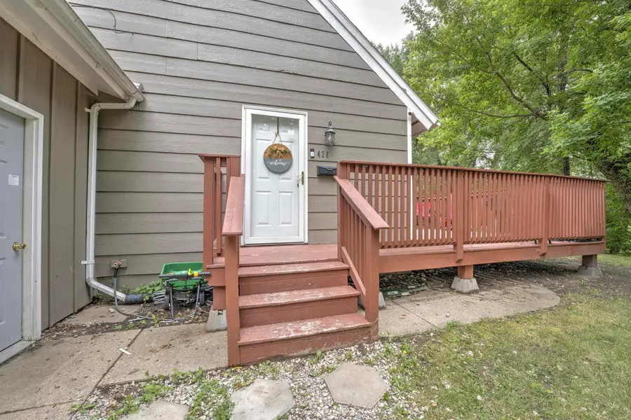 426 12th ST NW, Minot, ND 58703 - #2