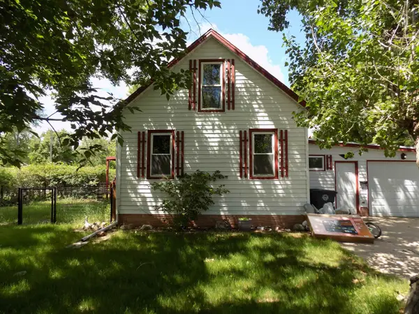207 5th Ave S, Glenburn, ND 58740