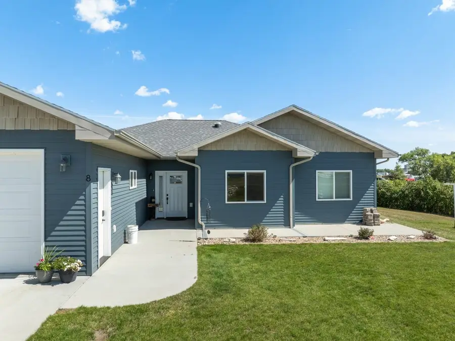 8 Piper Place, Garrison, ND 58540 - #3