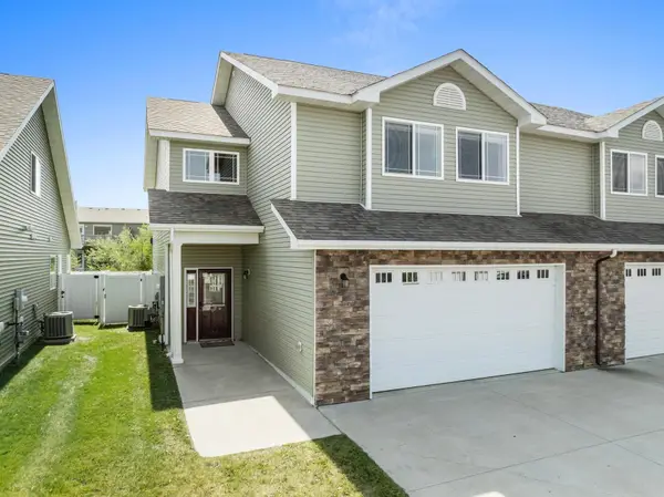 2368 NW 14th St, Minot, ND 58703