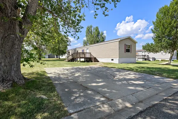 406 SE 31s Ave Lot 406, Minot, ND 58701