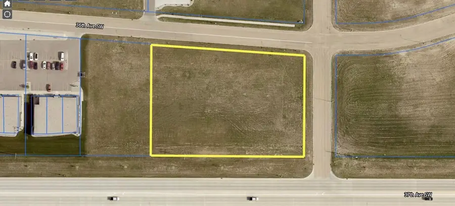 2051 36TH AVE SW, Minot, ND 58701 - #2