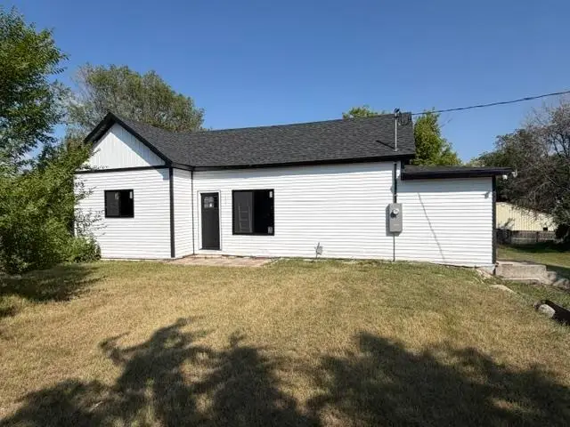 106 Grant Ave, Granville, ND 58741 - #1