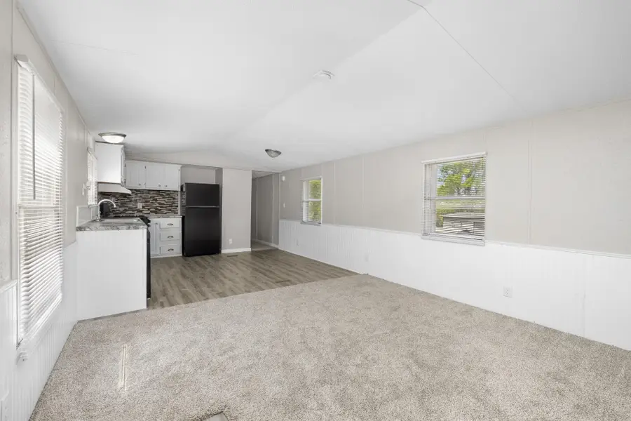 1500 18th St SW, Minot, ND 58701 - #3