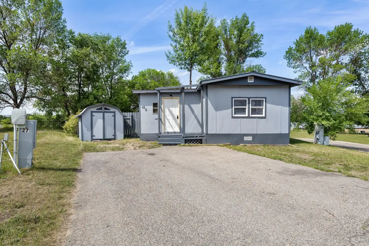 1500 18th St SW, Minot, ND 58701 - #1