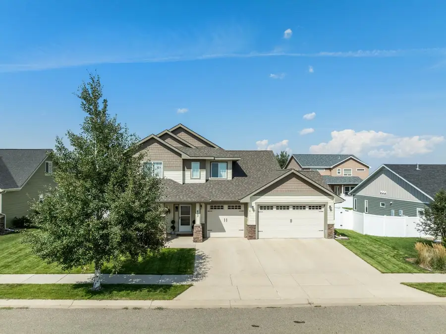 603 Wyatt Street, Williston, ND 58801 - #3