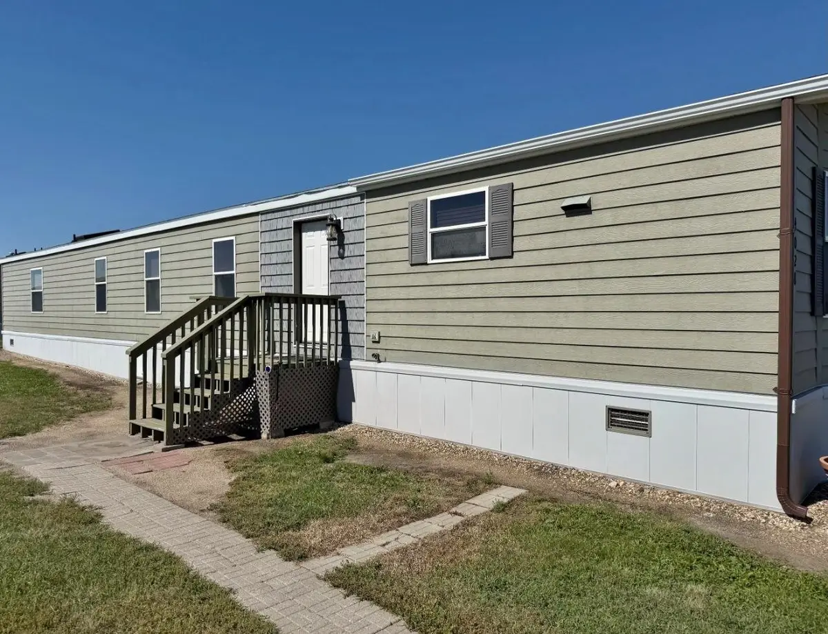 4028 Blue Bell DR, Minot, ND 58701 - #1