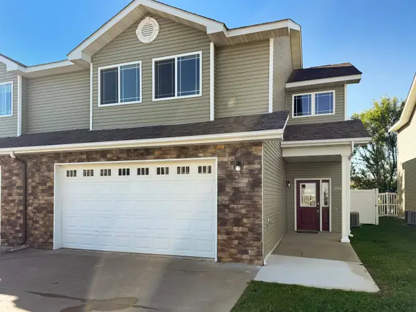 2340 14th St NW, Minot, ND 58703