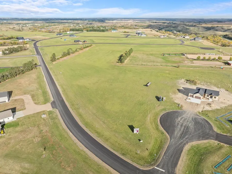 2300 43RD AVE, Minot, ND 58701 - #3