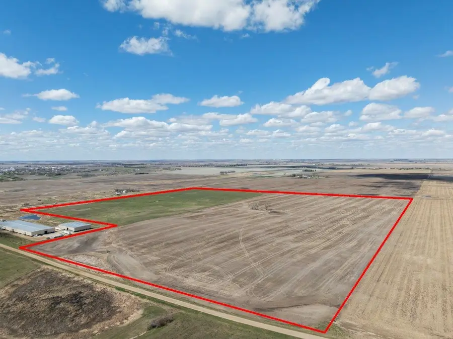 3001 27th St NE, Minot, ND 58703 - #3