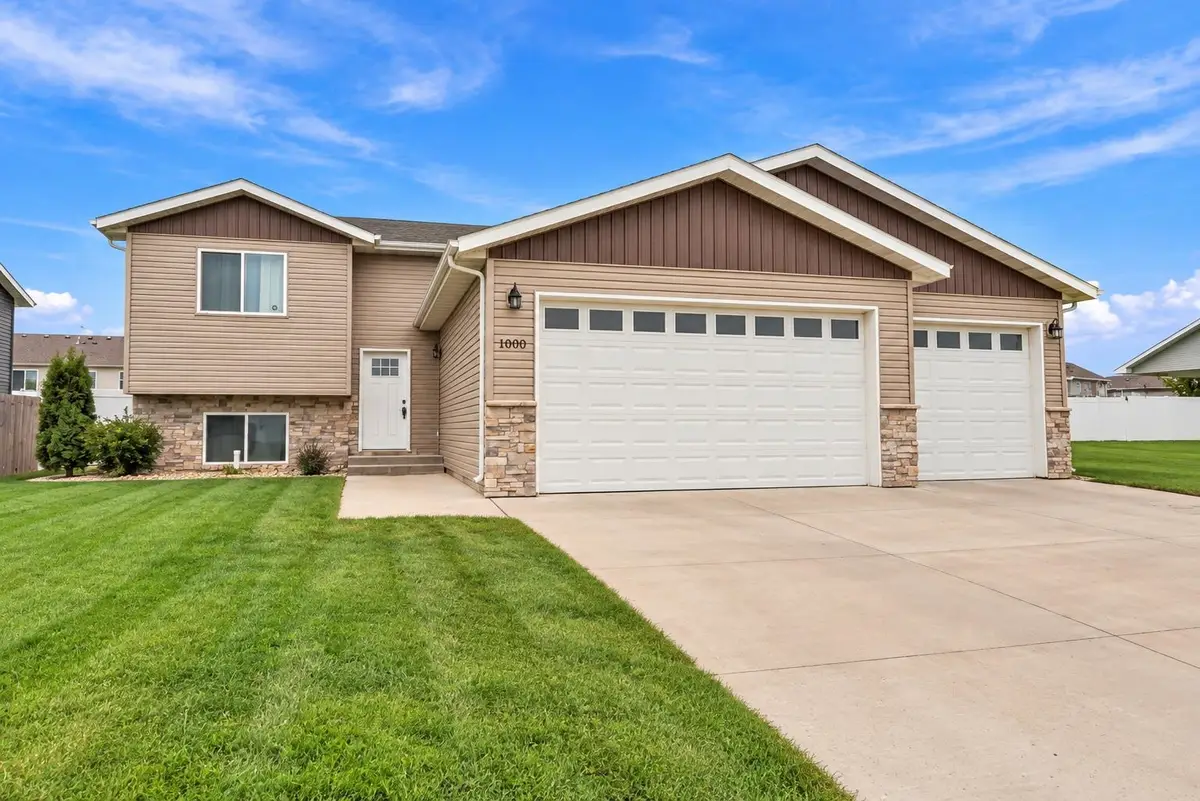 1000 34th Ave, Minot, ND 58703 - #1
