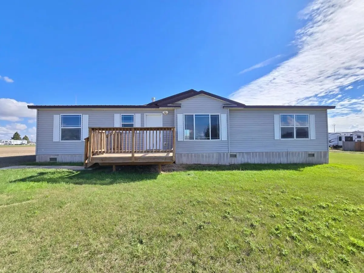 221 4th St SE, Tioga, ND 58852 - #1