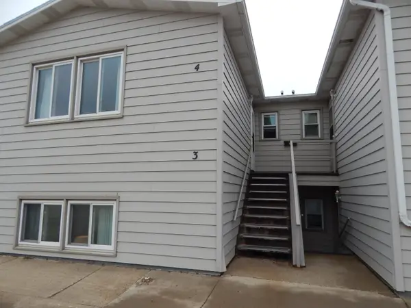 606 19TH AVE SE UNIT 3, Minot, ND 58701