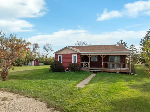 4207 21st St NW, Douglas, ND 58735