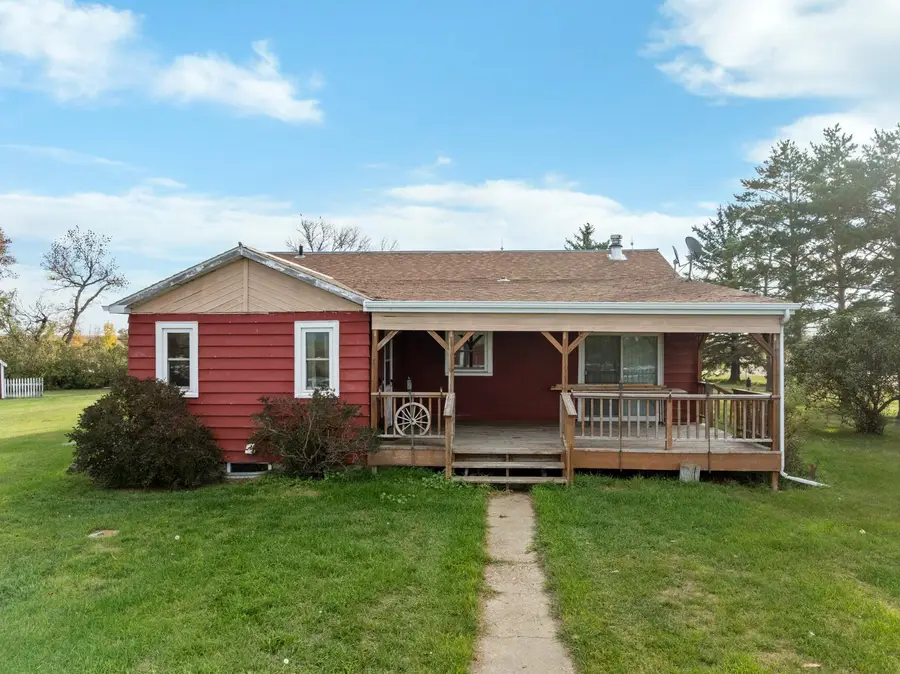 4207 21st St NW, Douglas, ND 58735 - #2