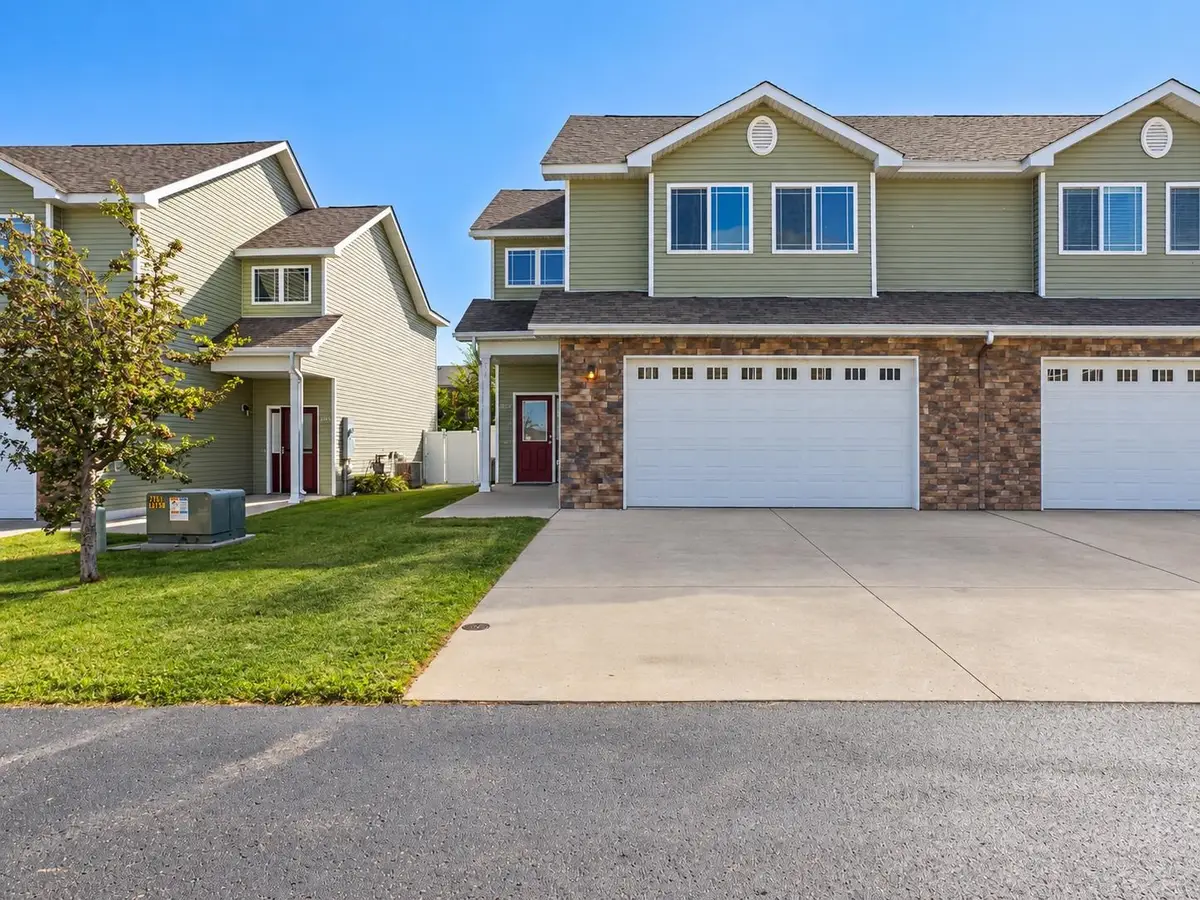 2352 14th st NW, Minot, ND 58703 - #1