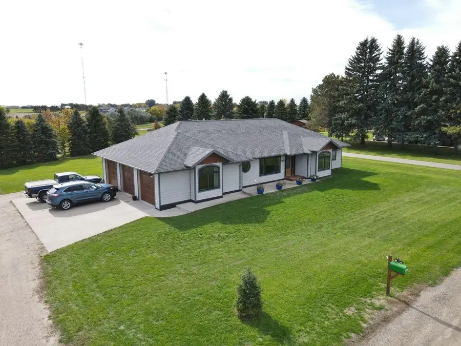902 5th St. SE, Rugby, ND 58368 - #2