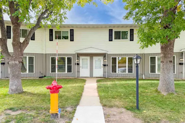 21 Westfield Circle, Minot, ND 58701