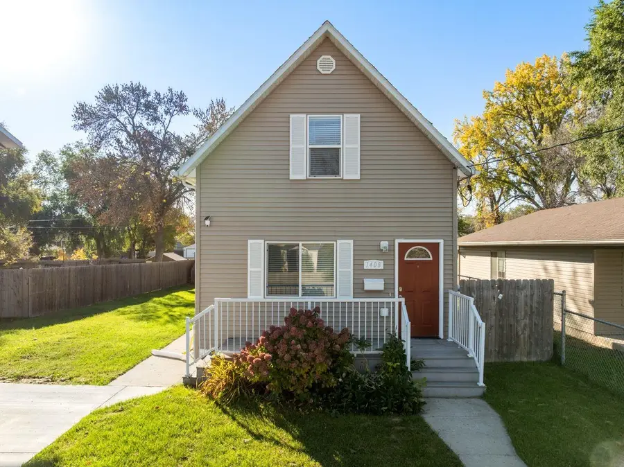 1408 5th Ave SE, Minot, ND 58701 - #2