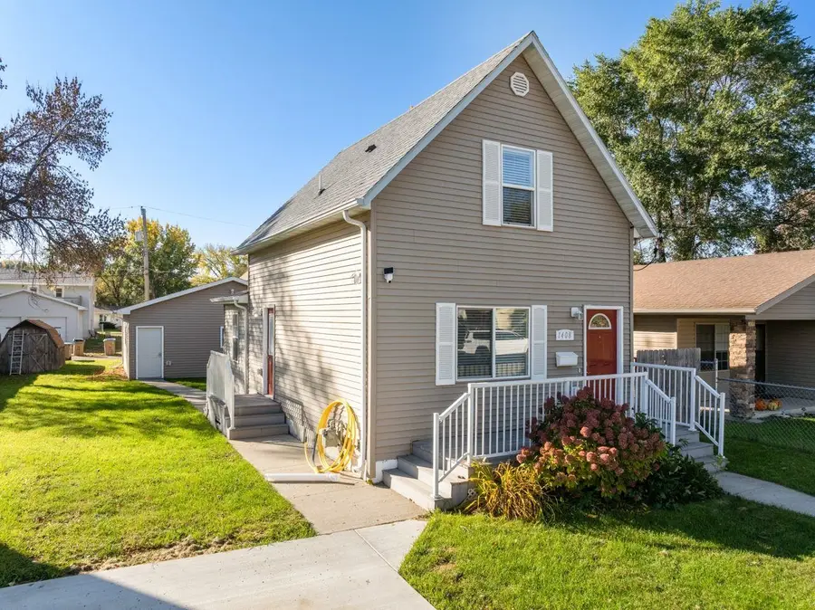 1408 5th Ave SE, Minot, ND 58701 - #3