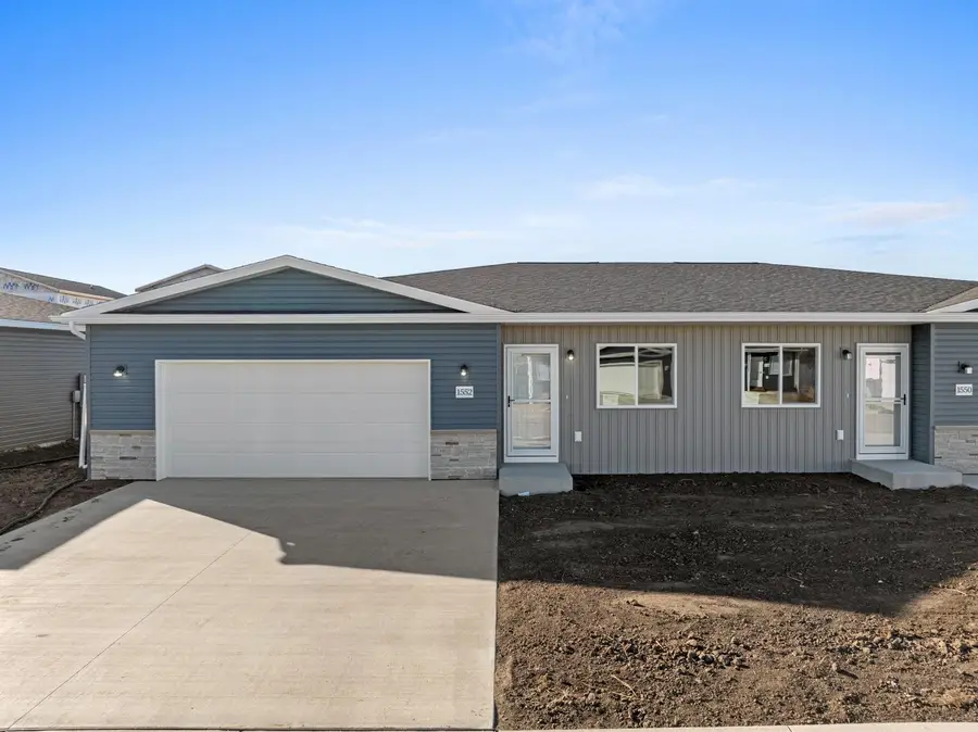 1552 47th Loop SE, Minot, ND 58701 - #2
