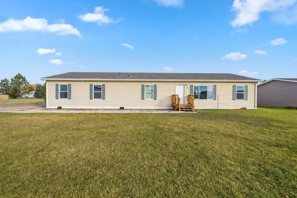 623 9th Ave. SE, Stanley, ND 58784