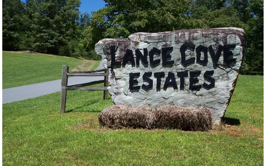 22 Thunder Road, Hayesville, NC 28904 - Image #2