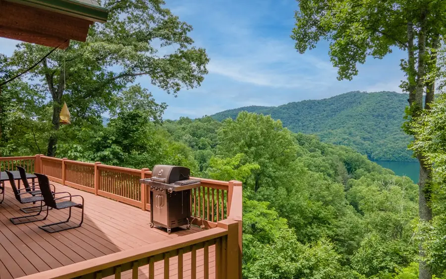 135 Ridge Top Drive, Topton, NC 28781 - Image #2