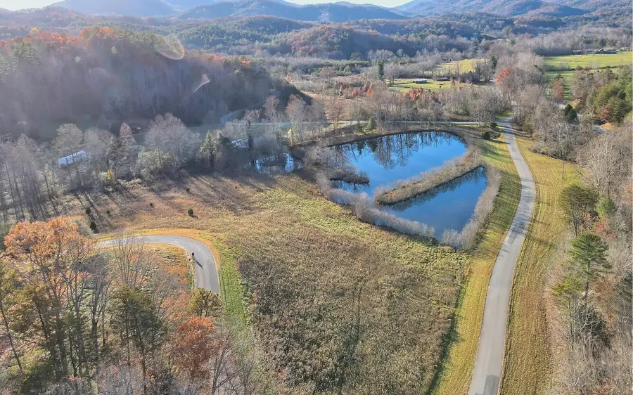 307 Plott Town Overlook, Blairsville, GA 30512 - Image #2