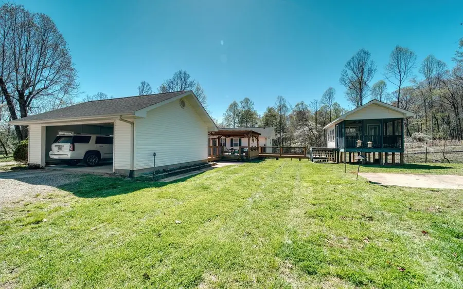 157 Crescent Rd, Blairsville, GA 30512 - #3