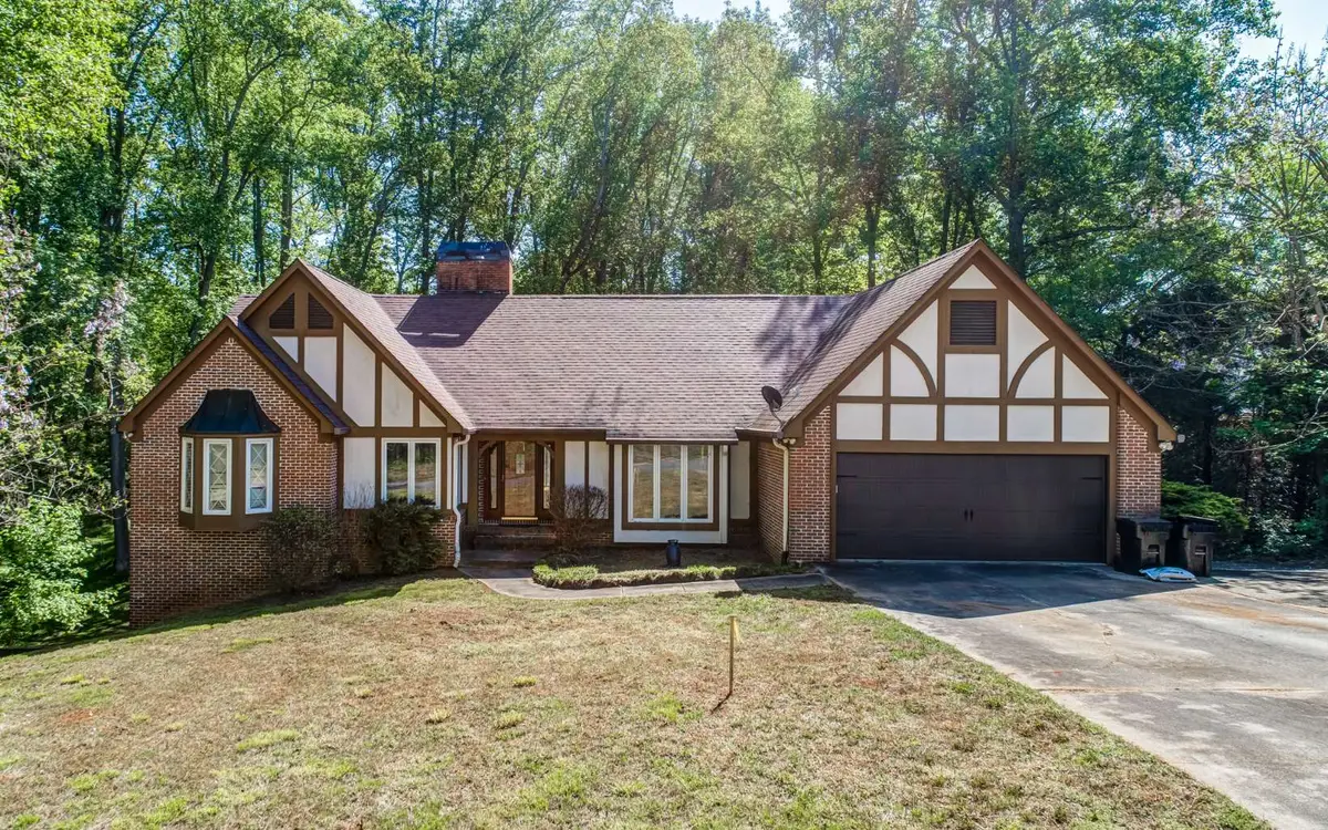204 Eagles Nest Dr, Canton, GA 30115 - Image #1