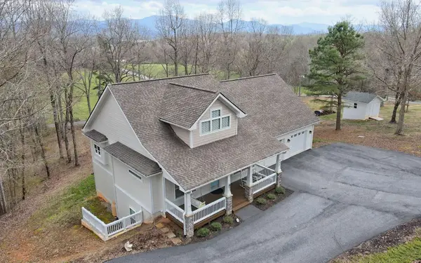463 Chatuge Shores Cir., Hayesville, NC 28904