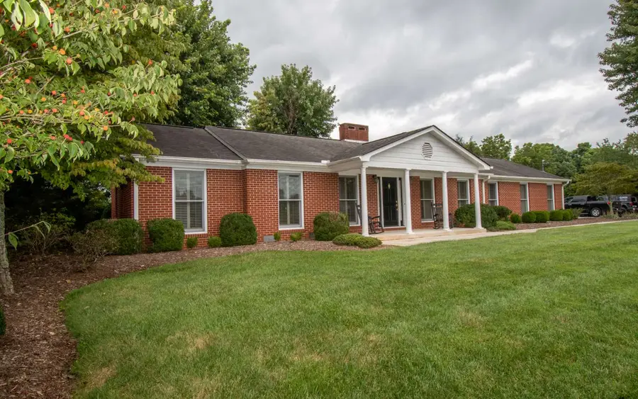 848 Hillcrest Drive, McCaysville, GA 30555 - Image #3