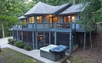 100 Deep Woods Trail, Murphy, NC 28906