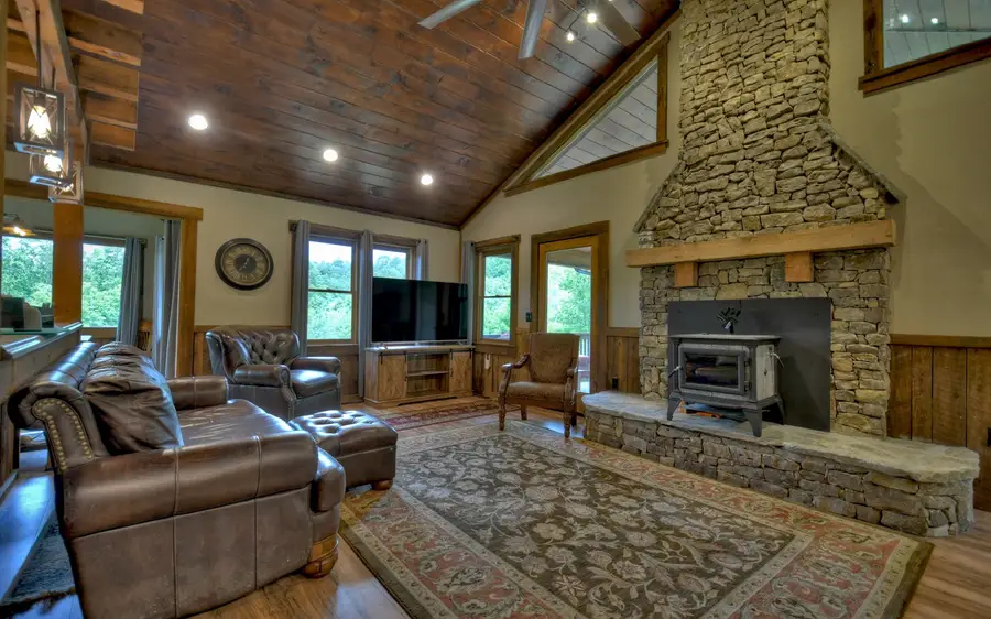 315 Old Salem Road, Mineral Bluff, GA 30559 - Image #3