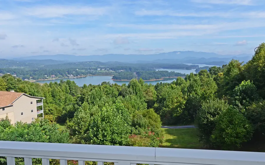 1067 Robin Ridge Lane, Hiawassee, GA 30546 - Image #2