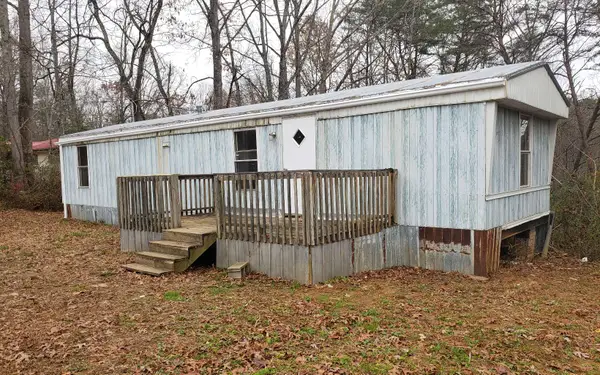 2870 Douthit Rd, Mineral Bluff, GA 30559