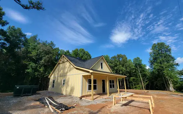 1 Fort Hembree Rd, Hayesville, NC 28904