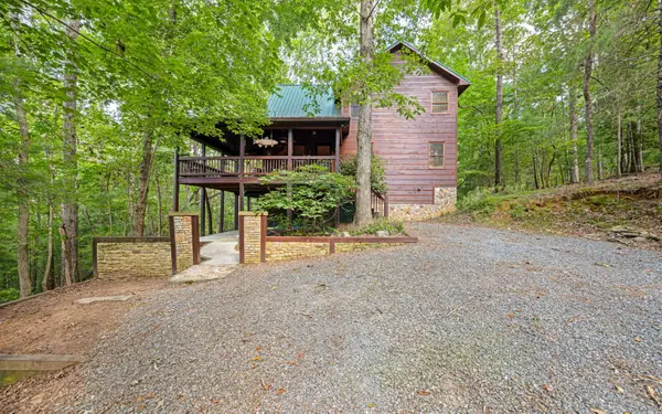 118 Elba Ct, Ellijay, GA 30540