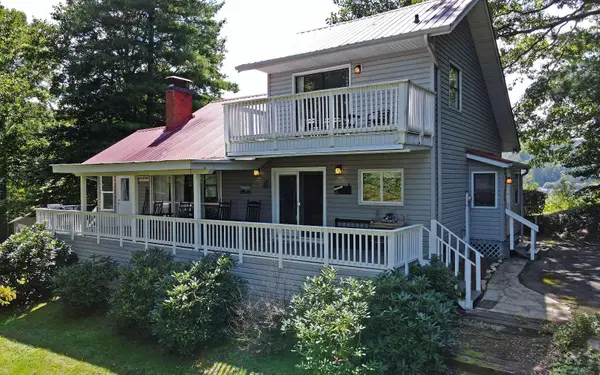 410 Lake Ridge Drive, Hiawassee, GA 30546