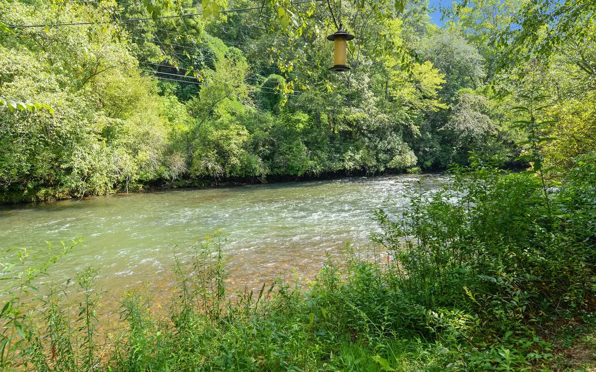 719 Riverbend Drive, Hayesville, NC 28904 - Image #1