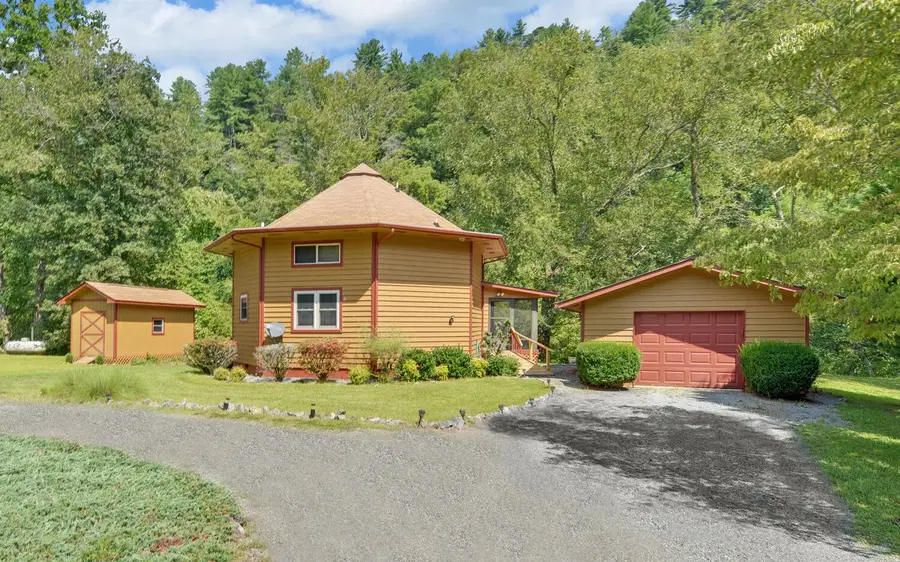 719 Riverbend Drive, Hayesville, NC 28904 - Image #3