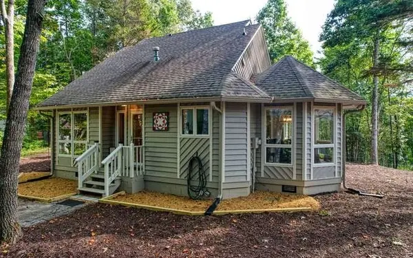 5117 Summerwood Lane, Young Harris, GA 30582