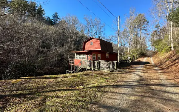 385 Old Whitener Road, Murphy, NC 28906